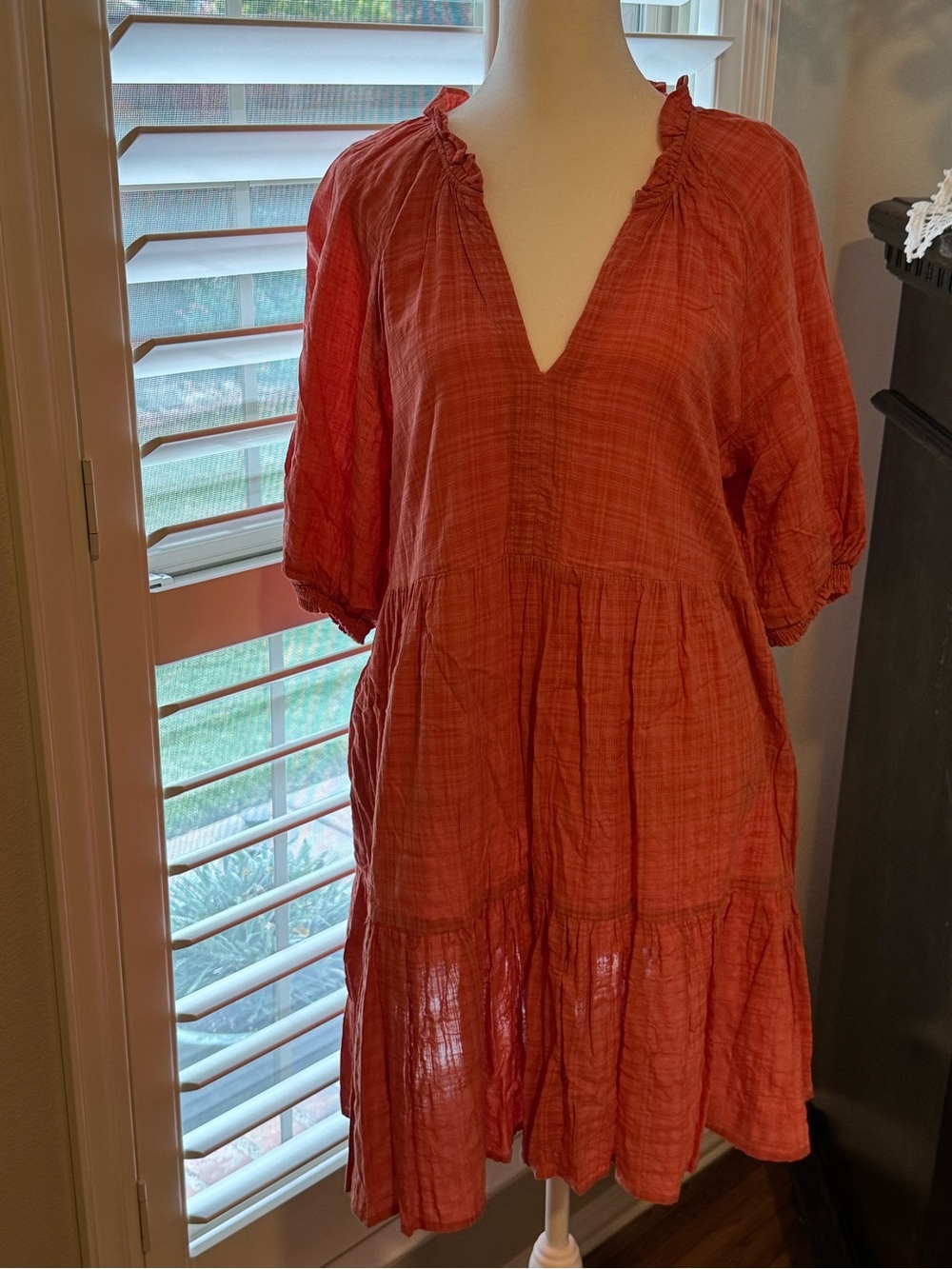 BB Dakota by Steve Madden Coral Gauze Tiered V-Neck Midi Dress